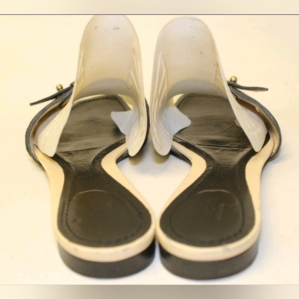 Gucci Slides Womens Size 8.5 B Embossed Leather Buckle Sandals Italy Shoes - Picture 10 of 16